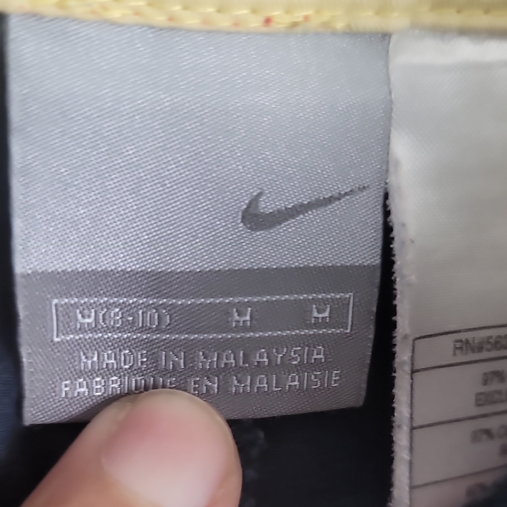 Nike Dark Blue Cropped Capri Pants with Red Stitching - Picture 3 of 8